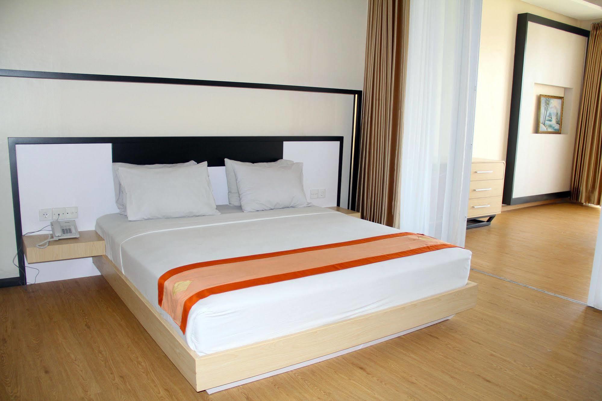 Buana Lestari Hotel Balikpapan  Ngoại thất bức ảnh